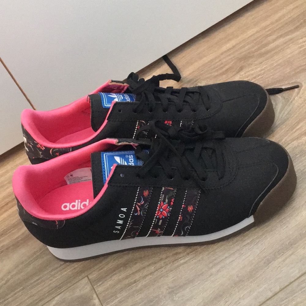 Adidas Samoa floral